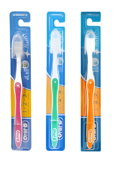 Oral B Medium Toothbrush With Cover