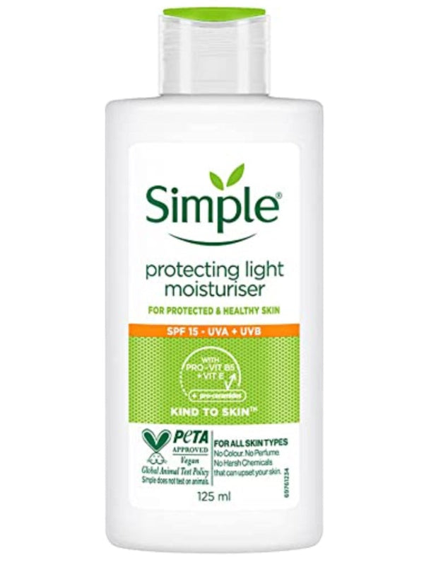 Simple Protecting Light Moisturiser SPF 15 125ml
