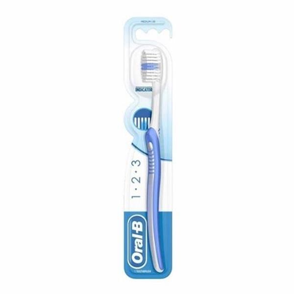 Oral B Medium Indicator Toothbrush